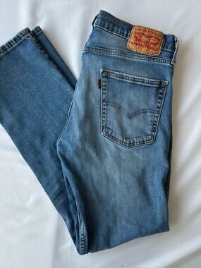 Levi's 513 Men's Blue Denim Jeans - Classic Straight Fit